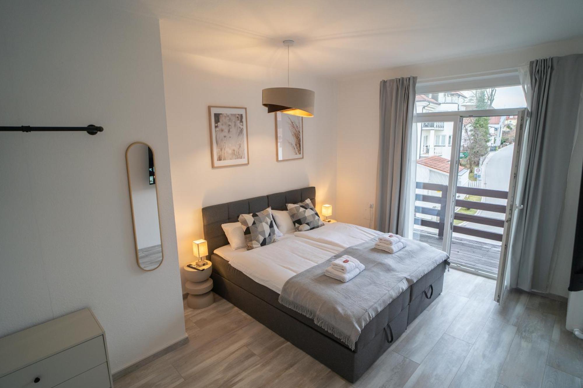 Morehome Apartments, Center,Parking 180Qm バート・ヴェリスホーフェン エクステリア 写真
