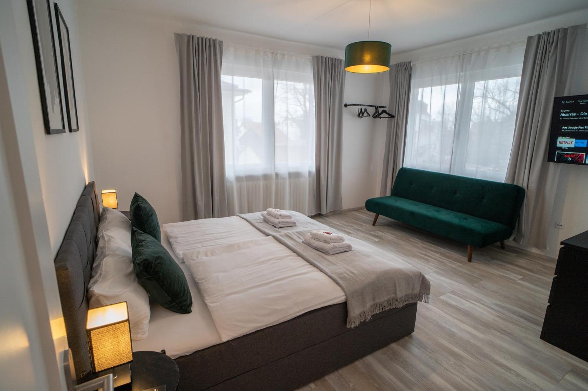 Morehome Apartments, Center,Parking 180Qm バート・ヴェリスホーフェン エクステリア 写真